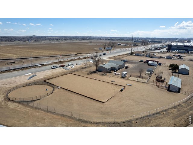 Property Photo 9 The property has 2 riding arenas