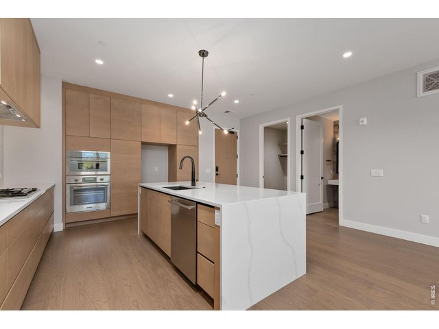 Property Photo 4 Functional yet stylish European cabinetry