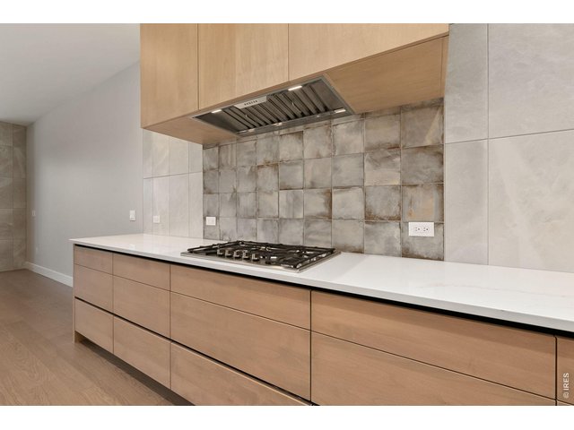 Property Photo 7 Thermador gas range