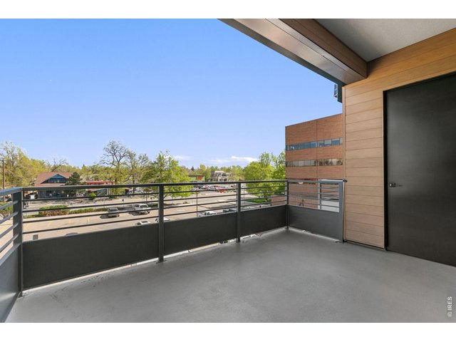 Property Photo 20 Large private balcony