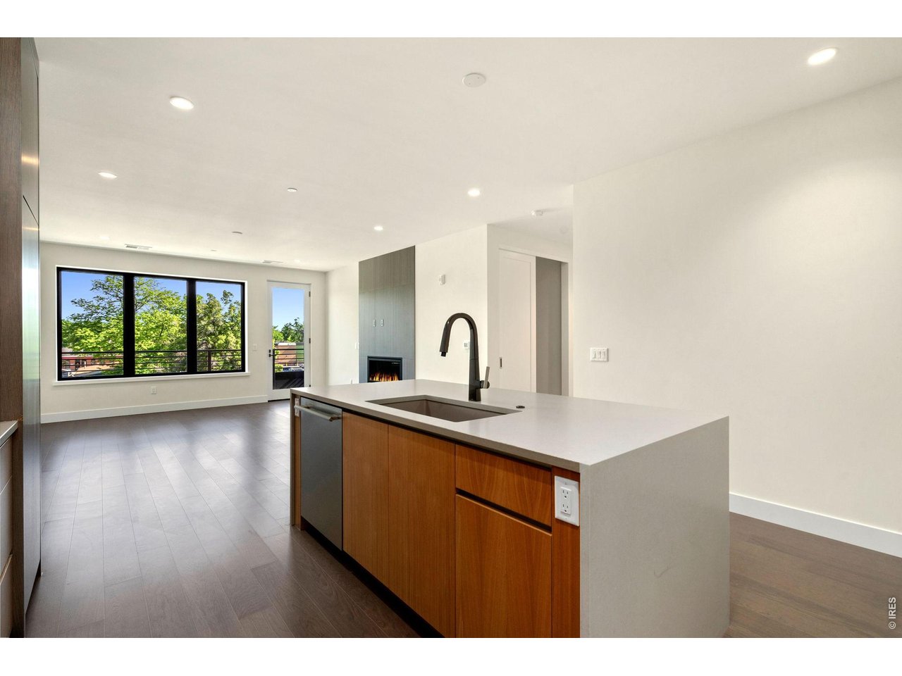 Modern open floor concept