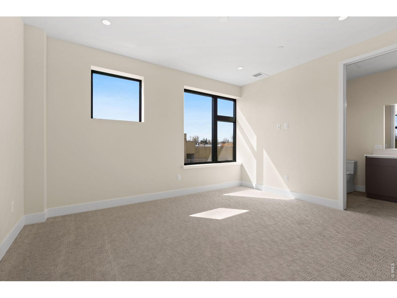 Bedroom 2 ensuite