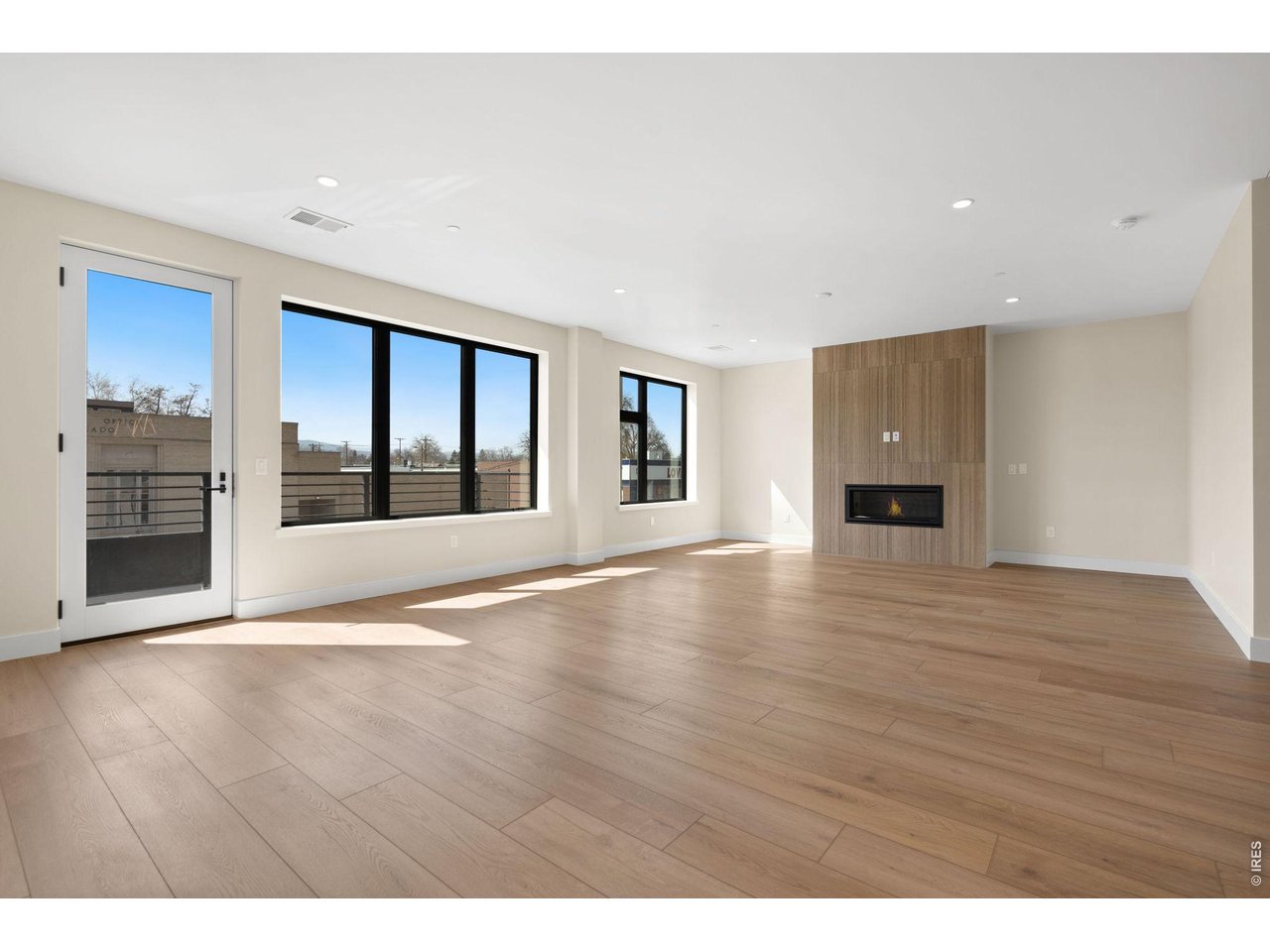 Over 1900 sq ft of living space
