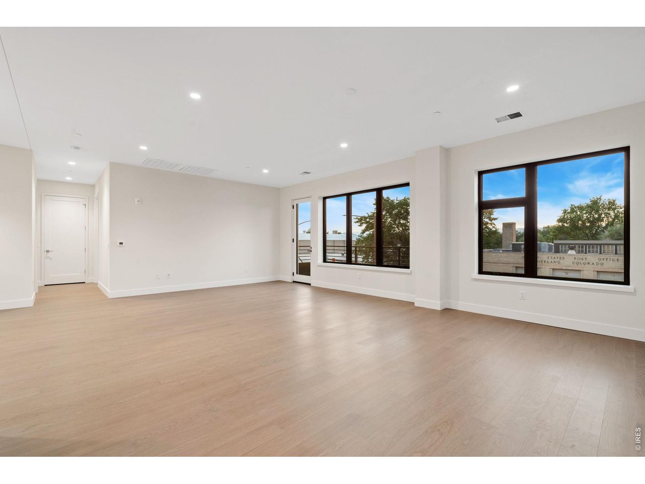Over 1900 sq ft of usable space