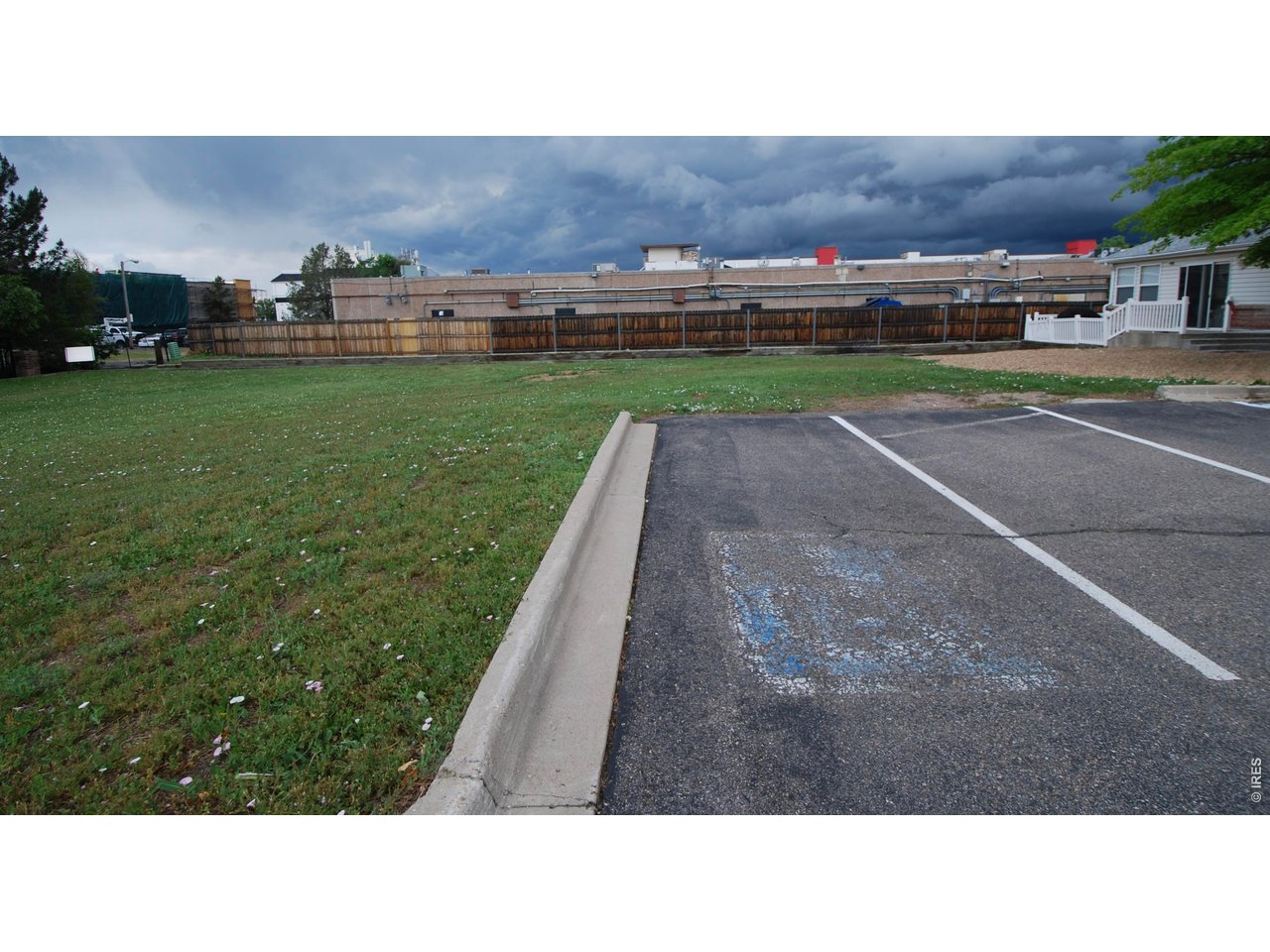 Level Lot Building