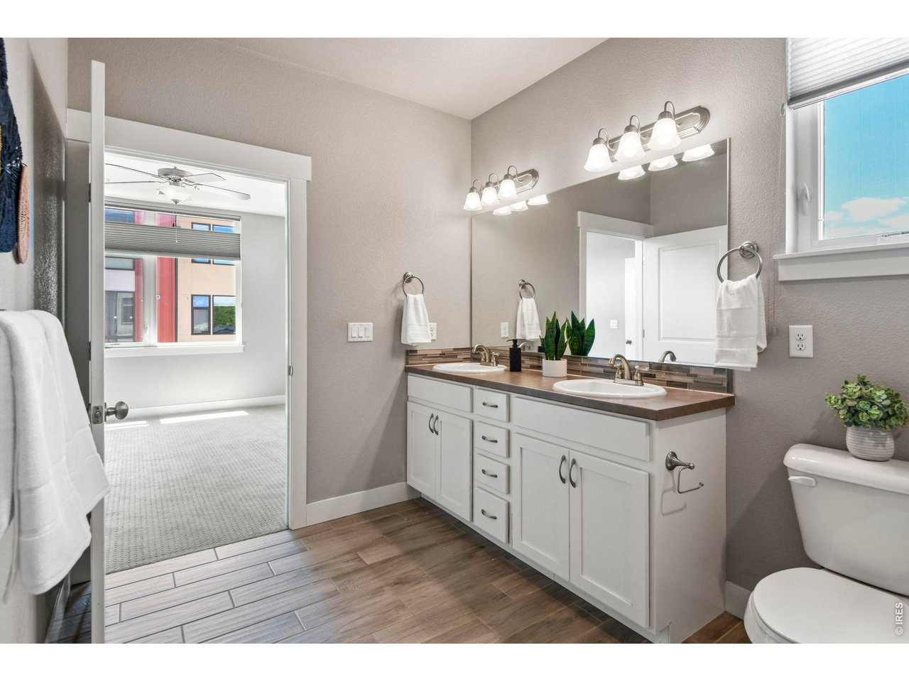 Primary Bedroom Ensuite Bathroom