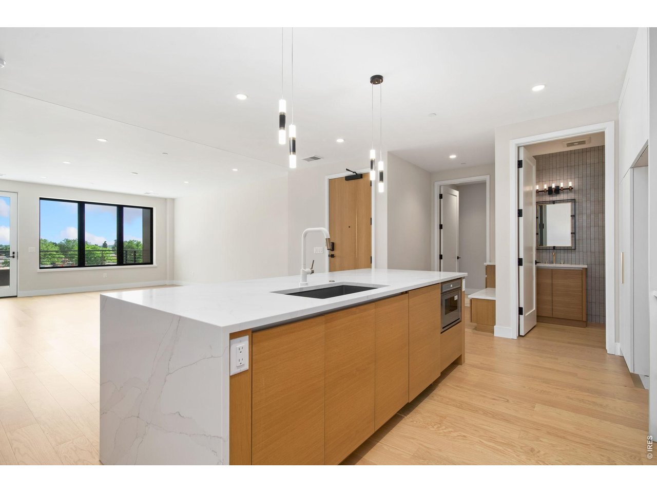Plenty of kitchen storage