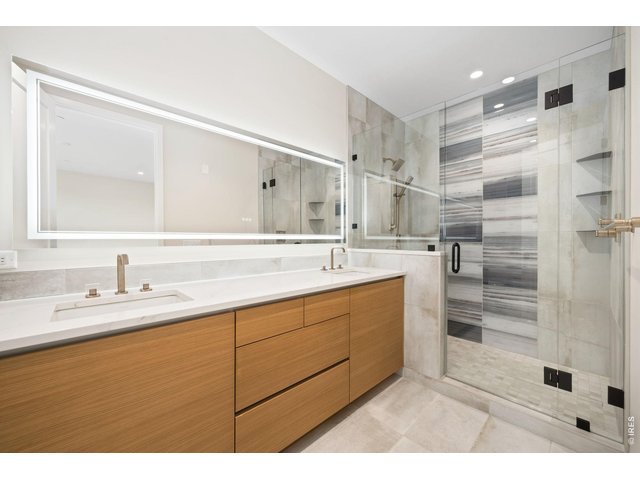 Property Photo 16 Stunning primary bathroom