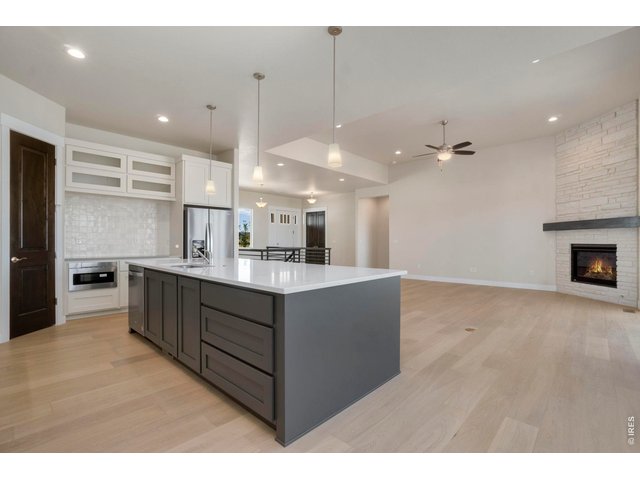Property Photo 13 Stainless Steel Appliances