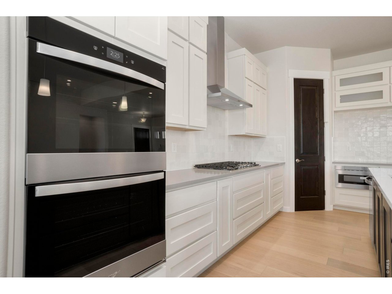 Gas Range and Double Ovens