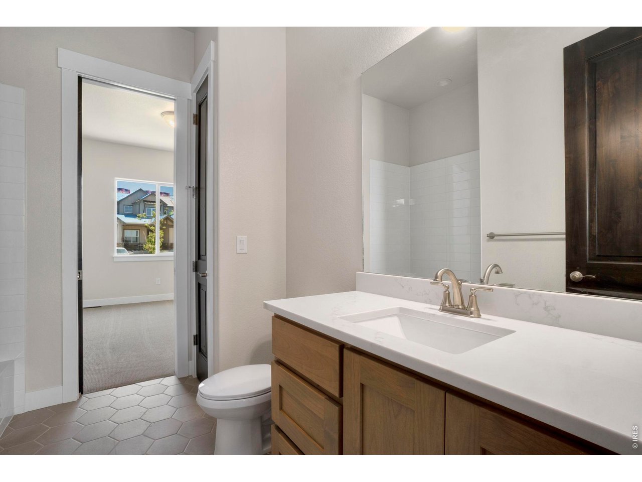 Main Floor Full Bath