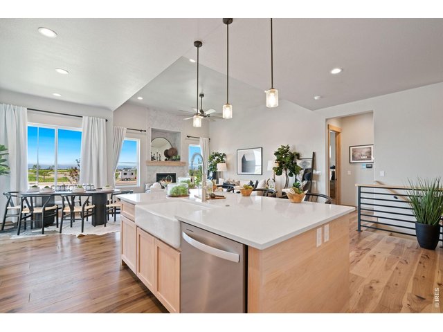 Property Photo 9 Upgraded Stainless Steel Appliances