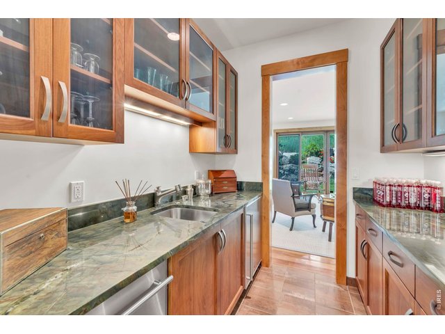 Property Photo 15 Butler's pantry
