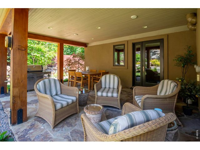 Property Photo 31 Covered back patio