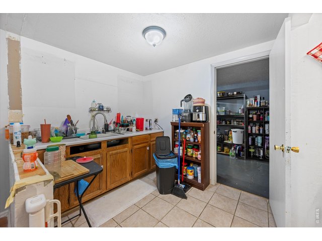 Property Photo 20 Apartment kitchen area