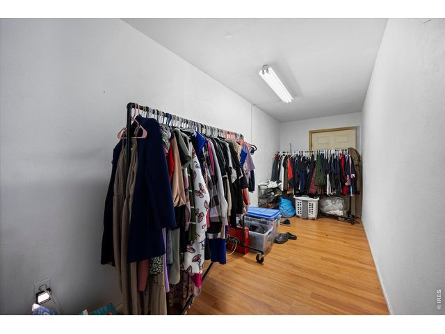 Property Photo 28 Closet for apartment