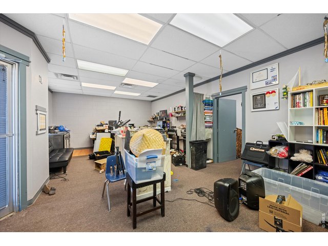 Property Photo 37 shop/office