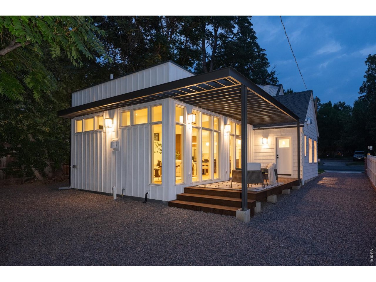 Seamless indoor/outdoor living spaces.
