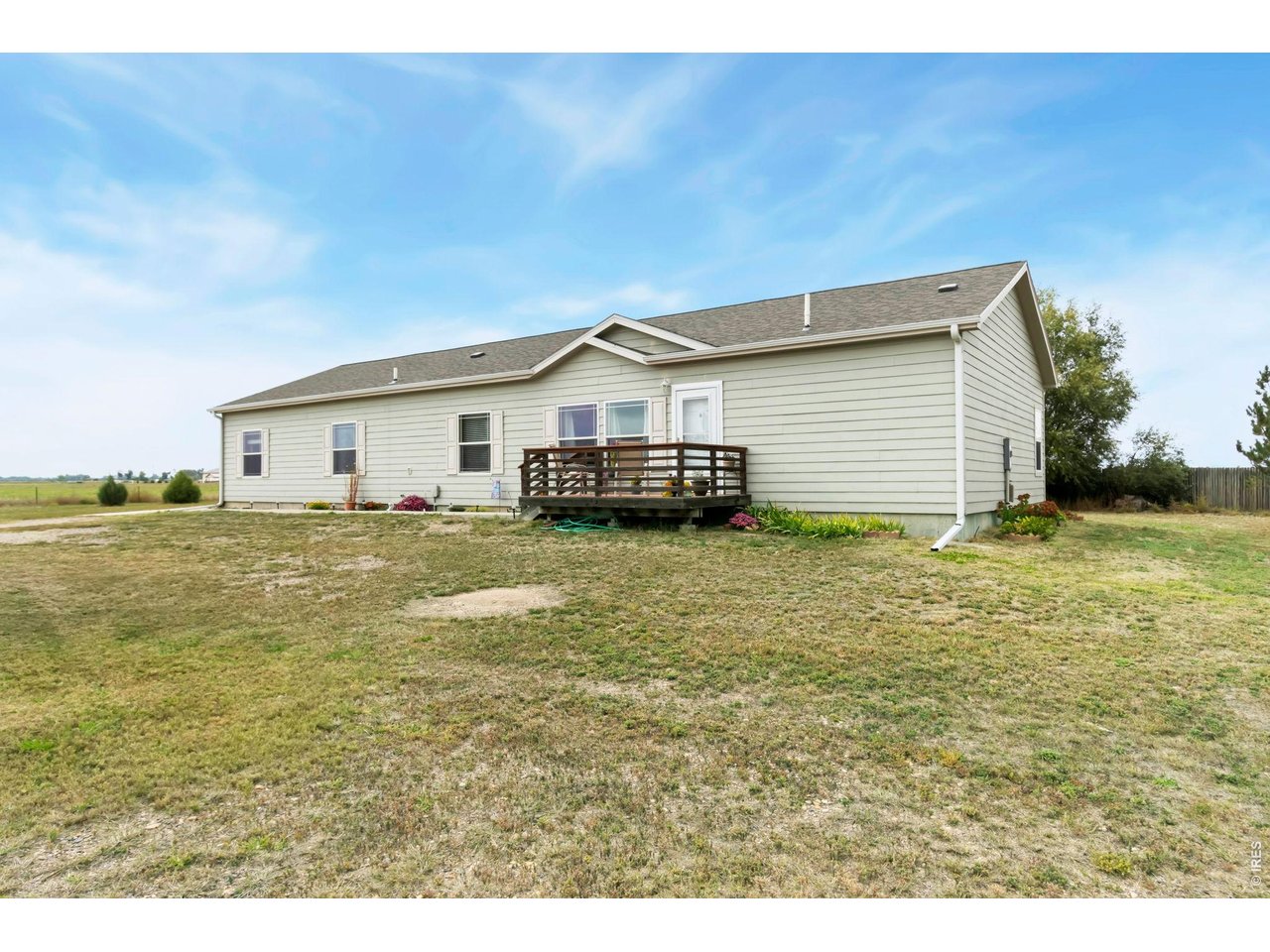 Large front yard area