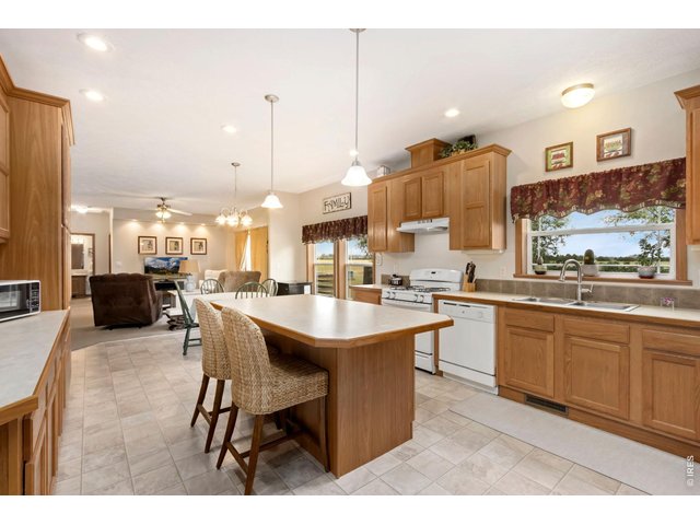 Property Photo 13 Kitchen with eat at island