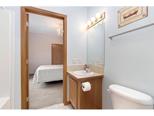 Property Photo 26 Shared bath