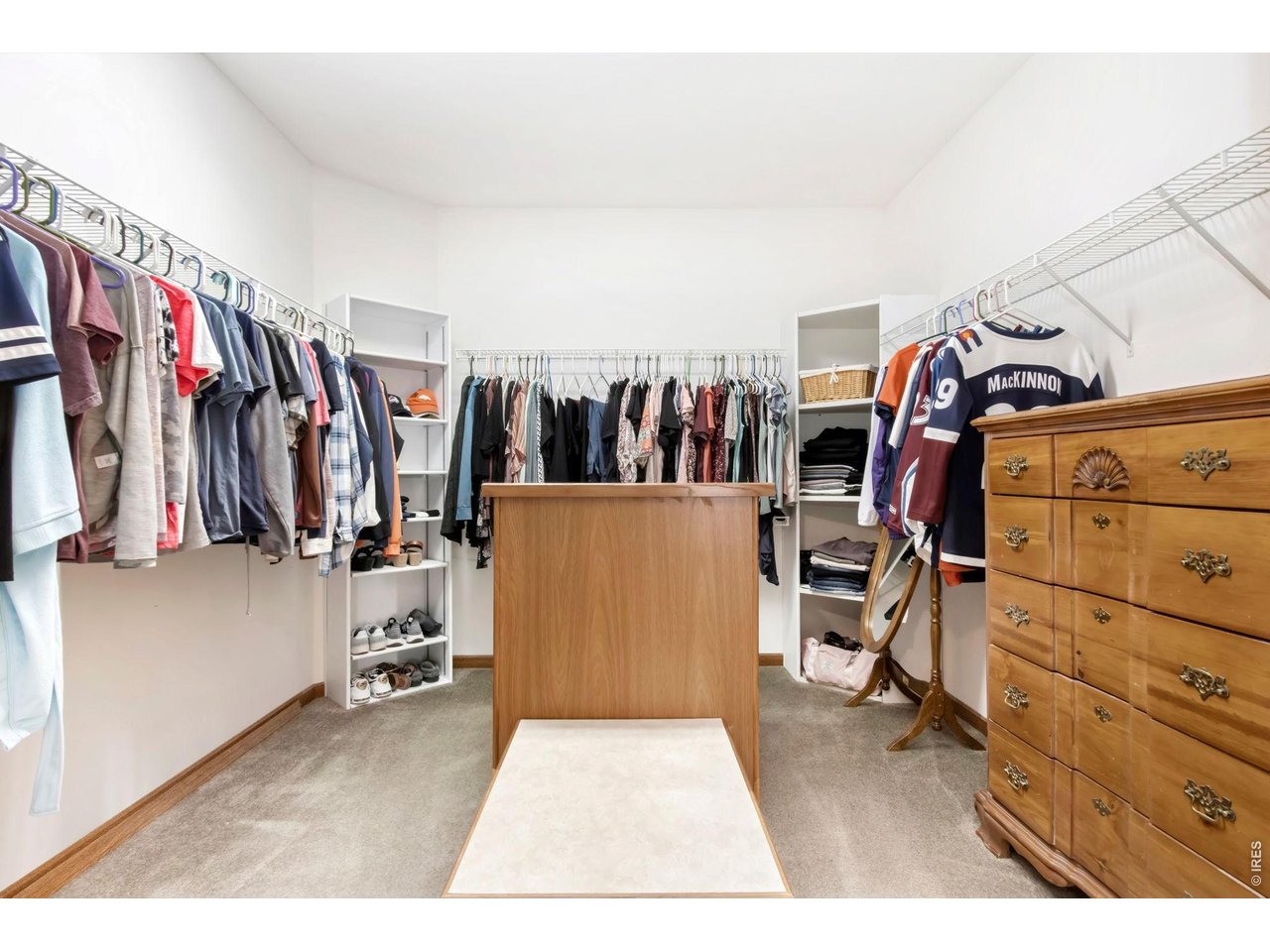 Primary Walk in closet