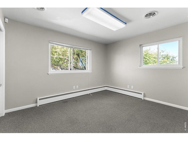 Property Photo 11 Office 1