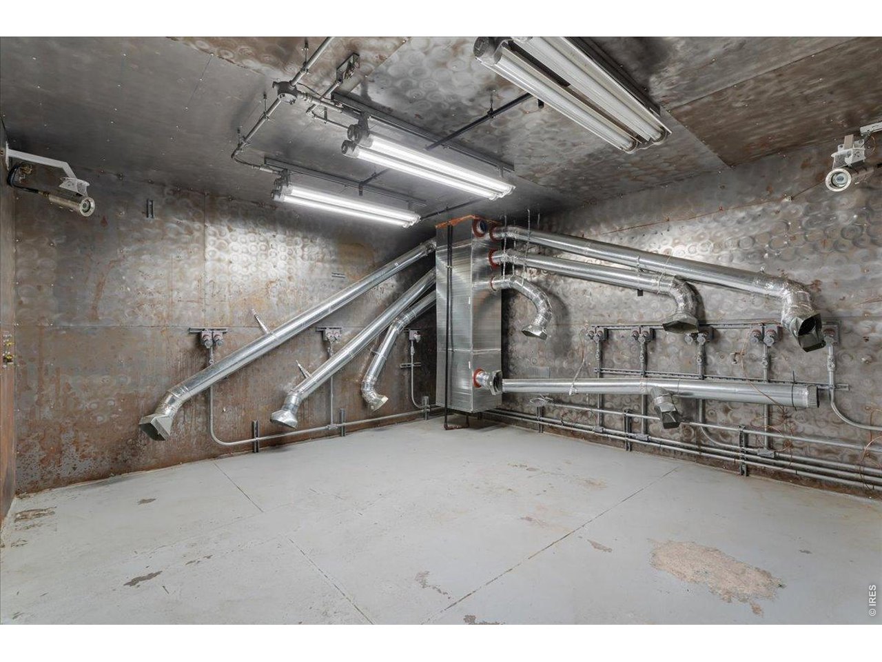 C1D1 Room, main shop level