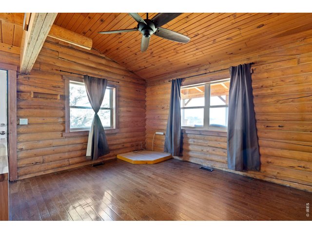 Property Photo 7 Family Room
