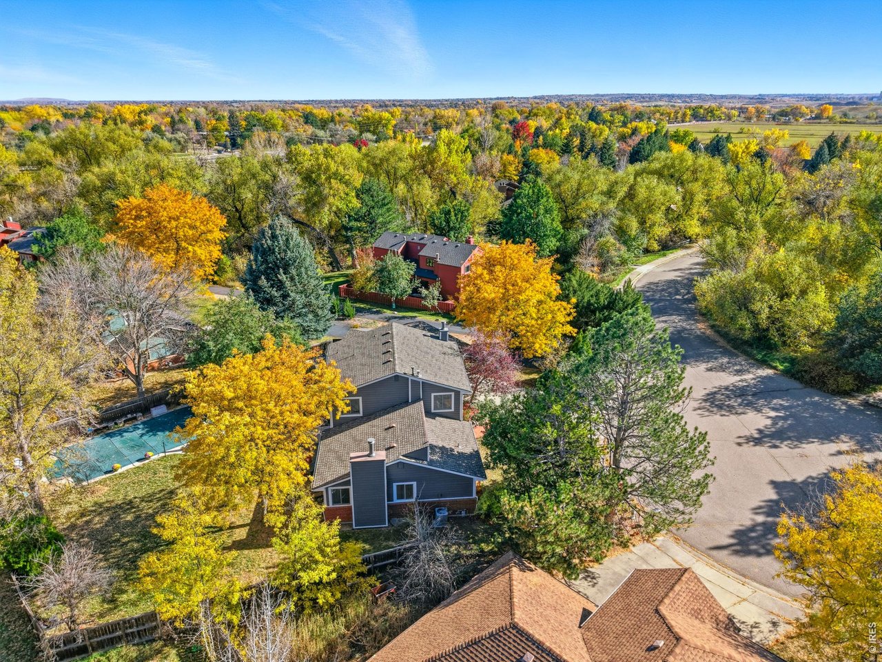 Welcome home to 4584 Robinson Place! Located on a quiet cul-de-sac with a big backyard + pool, and trails right out your door. 