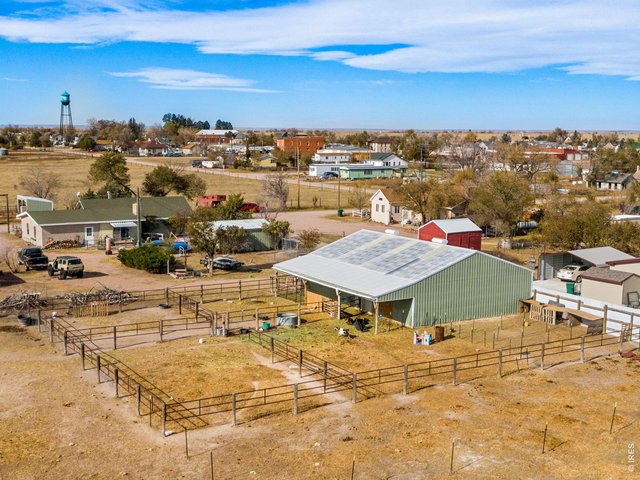 Property Photo 1 Excellent fully fenced and cross fenced horse property with large pasture about 17 acres total.