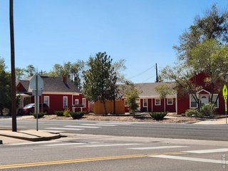401-407 11th Ave Greeley, CO 80631