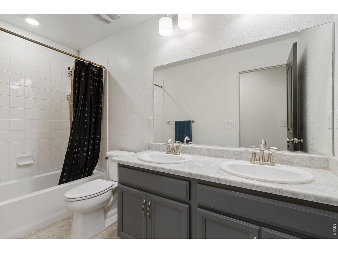 2nd level shared bathroom
