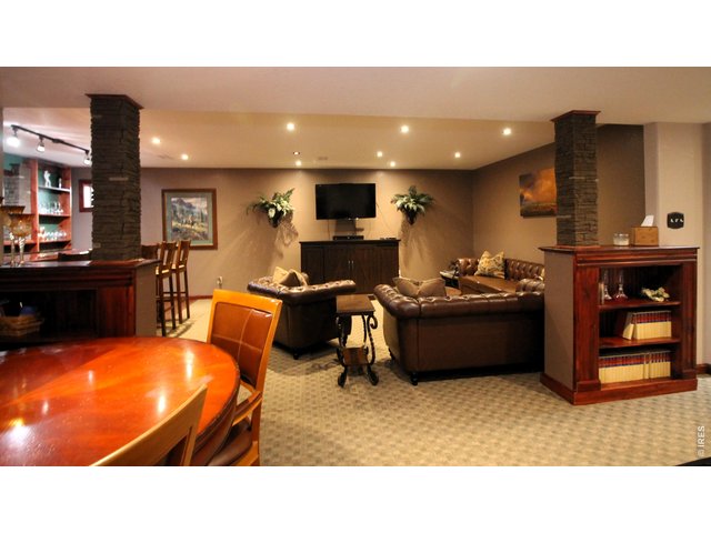 Property Photo 25 Beautiful family room area!