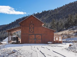 957 Dunraven Glade Rd Glen Haven, CO 80532