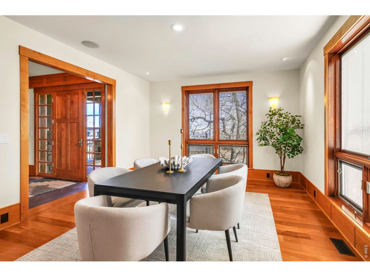 Formal Dining