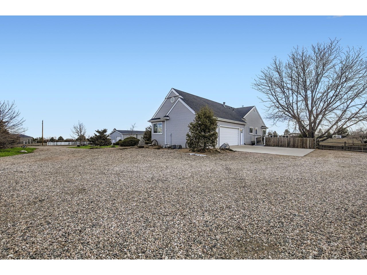 4909 Gary Dr - Oversize, Heated, 3-Car Garage