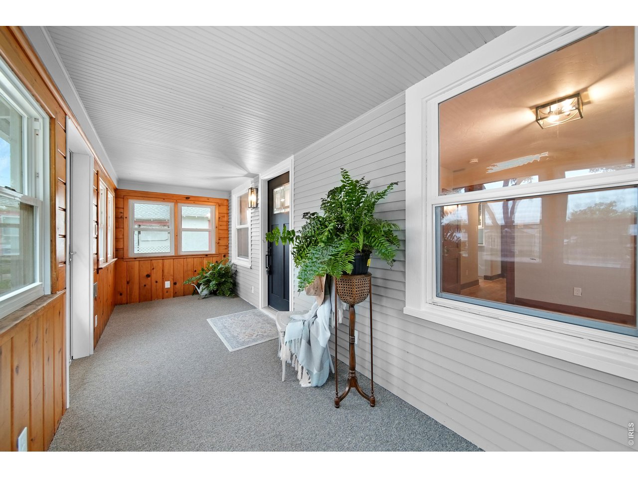 Entry porch