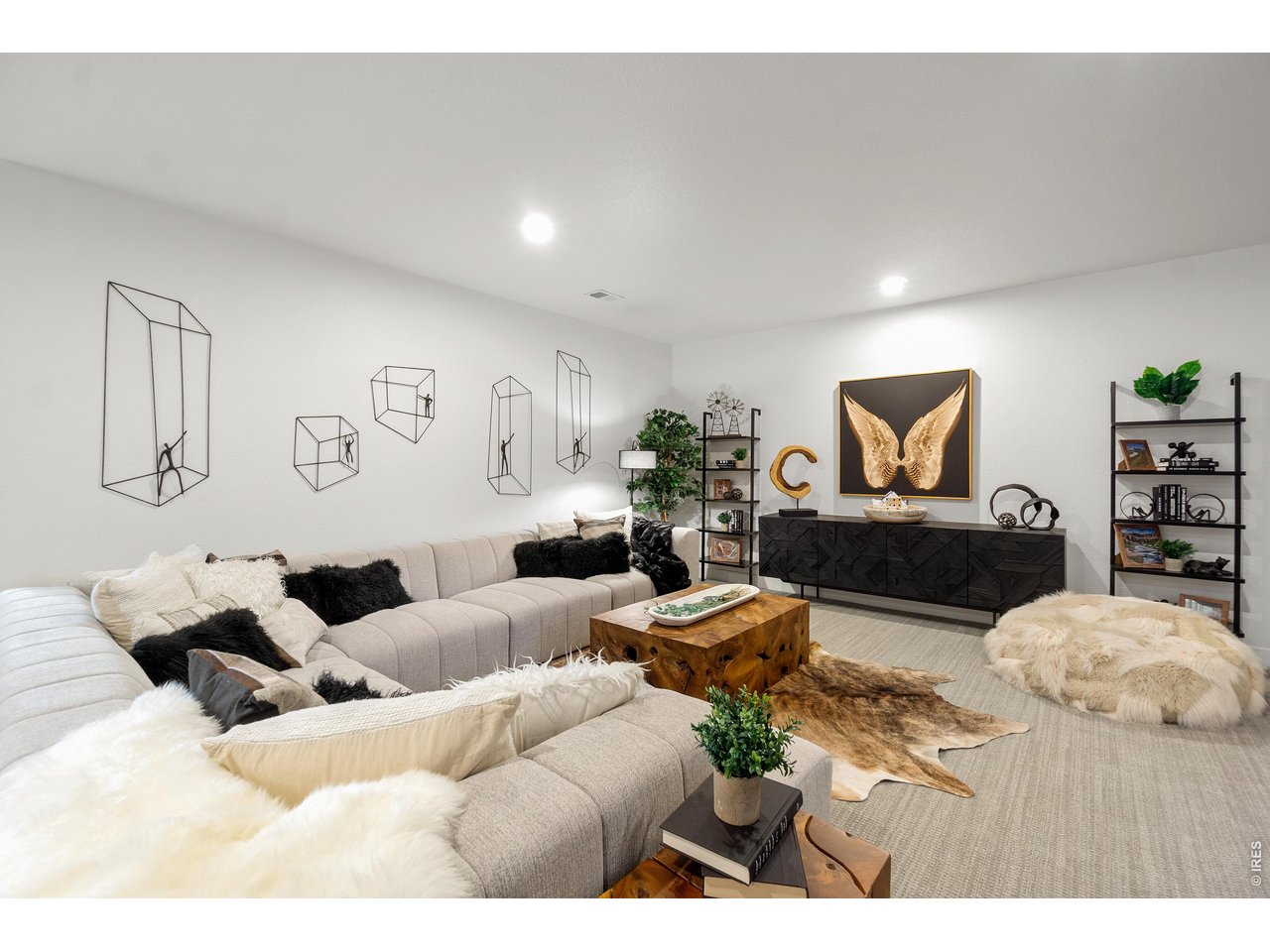 Plenty of Room for Entertaining! 