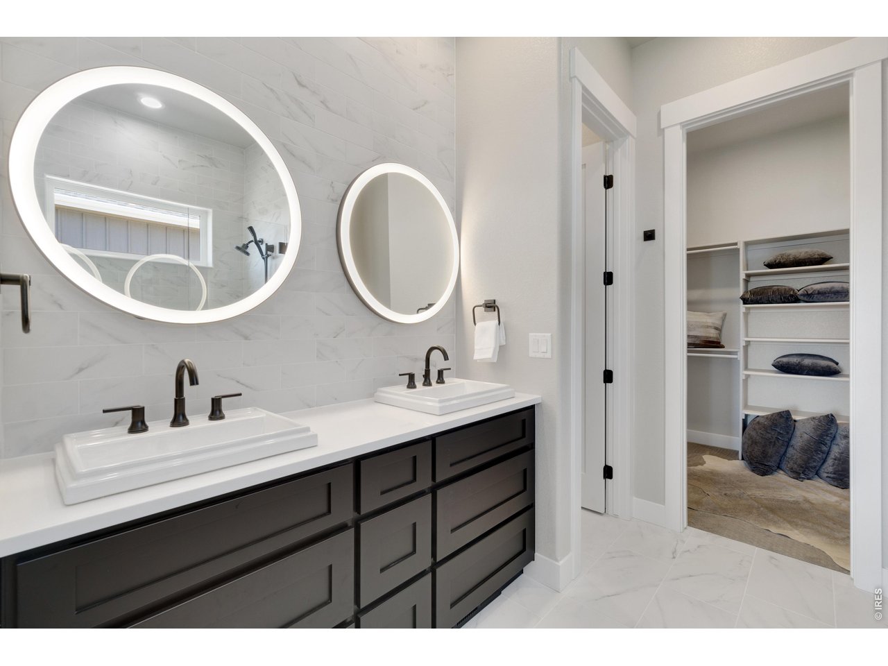 Dual Sinks and Lighted Mirrors!