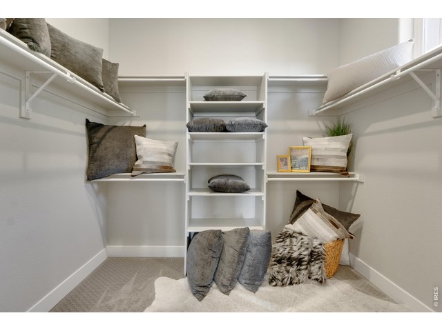 Property Photo 19 Primary Spacious Walk-in Closet