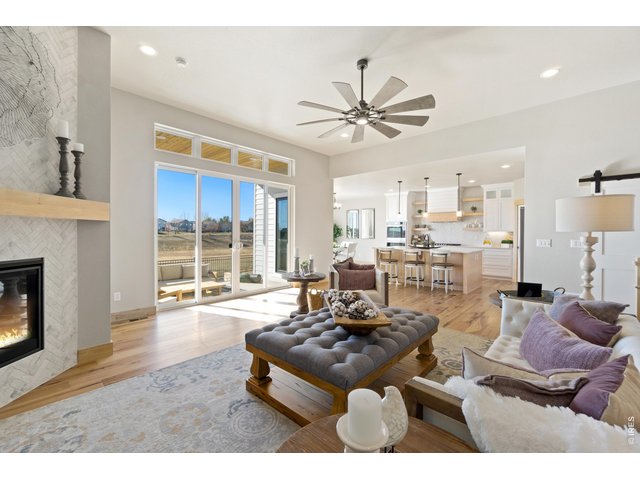Property Photo 8 Open Floor Plan!