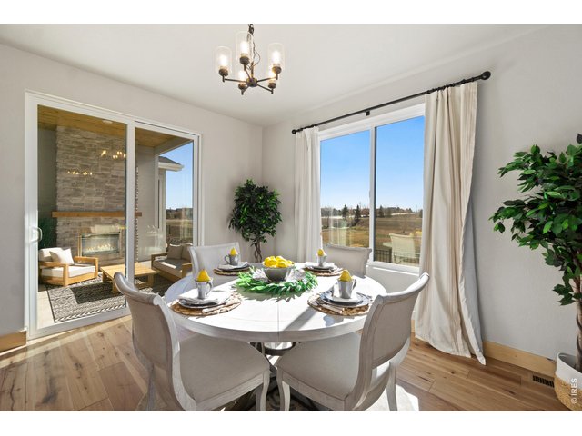 Property Photo 14 Dining Area off Kitchen