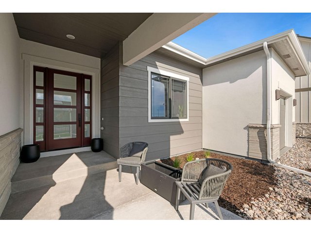 Property Photo 4 Welcoming Front Porch