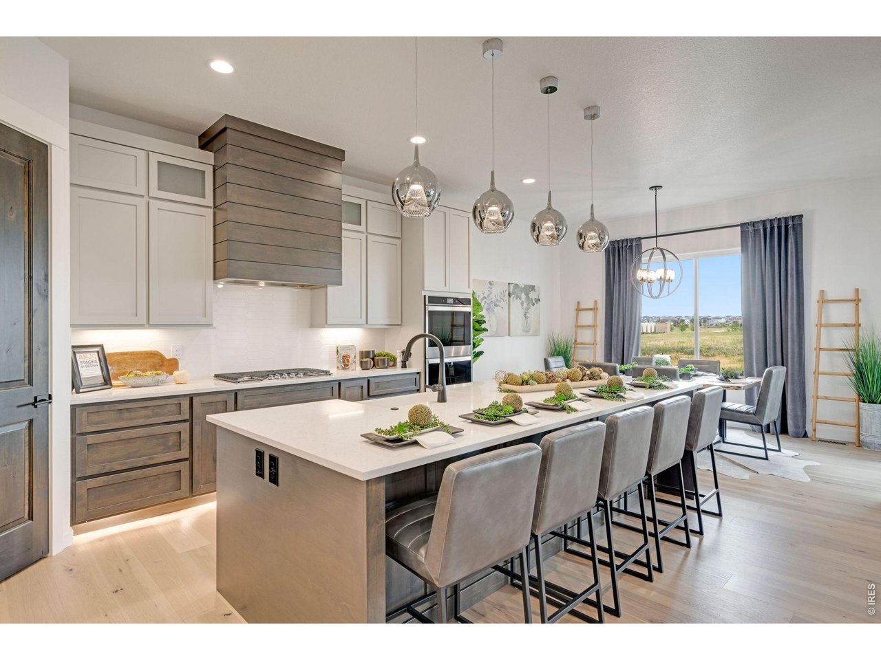 Walk-in Pantry, Gas Range and Shiplap Hood