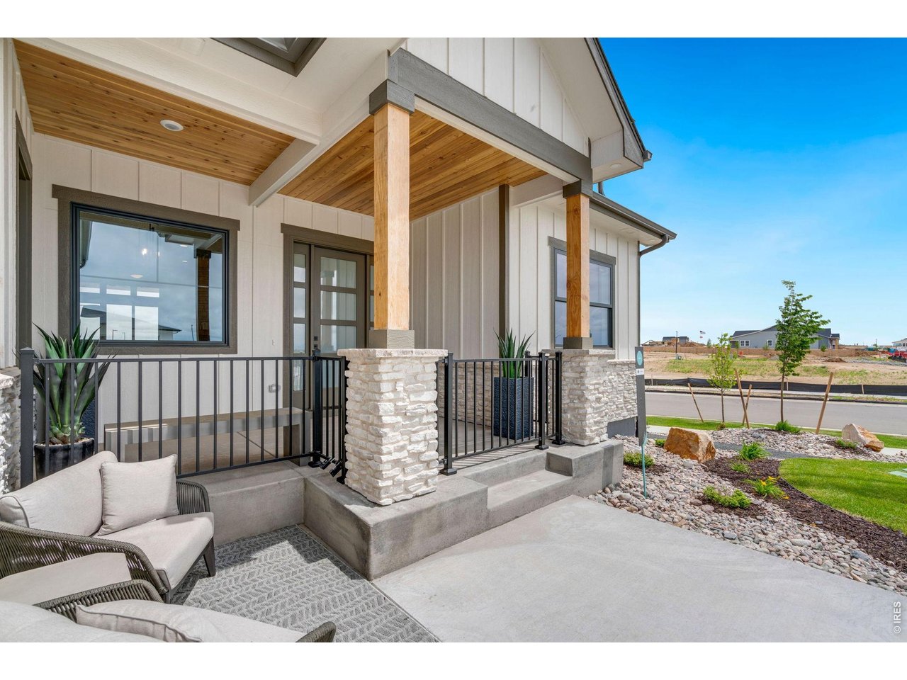 Beautiful Front Porch with T&G Entryway