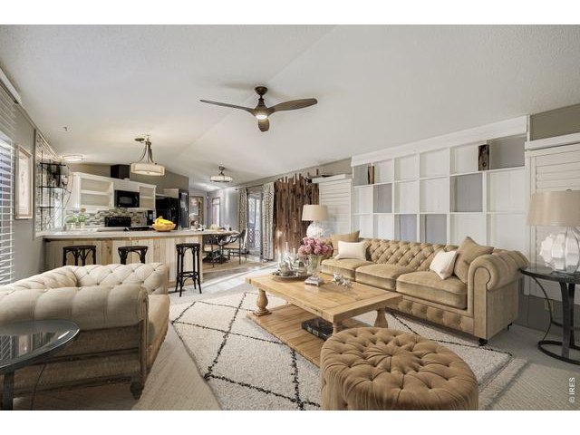 Property Photo 19 Cozy Living area