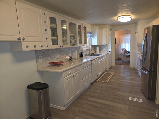 Property Photo 15 Kitchen