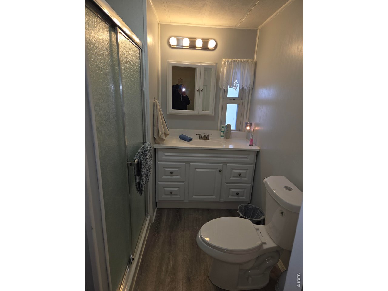 Main Full Bath