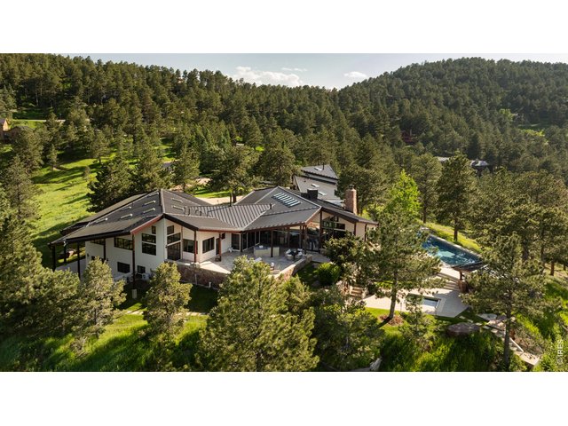 Property Photo 5 10.6 acres of privacy and serenity just minutes to downtown Boulder and Pearl Street.